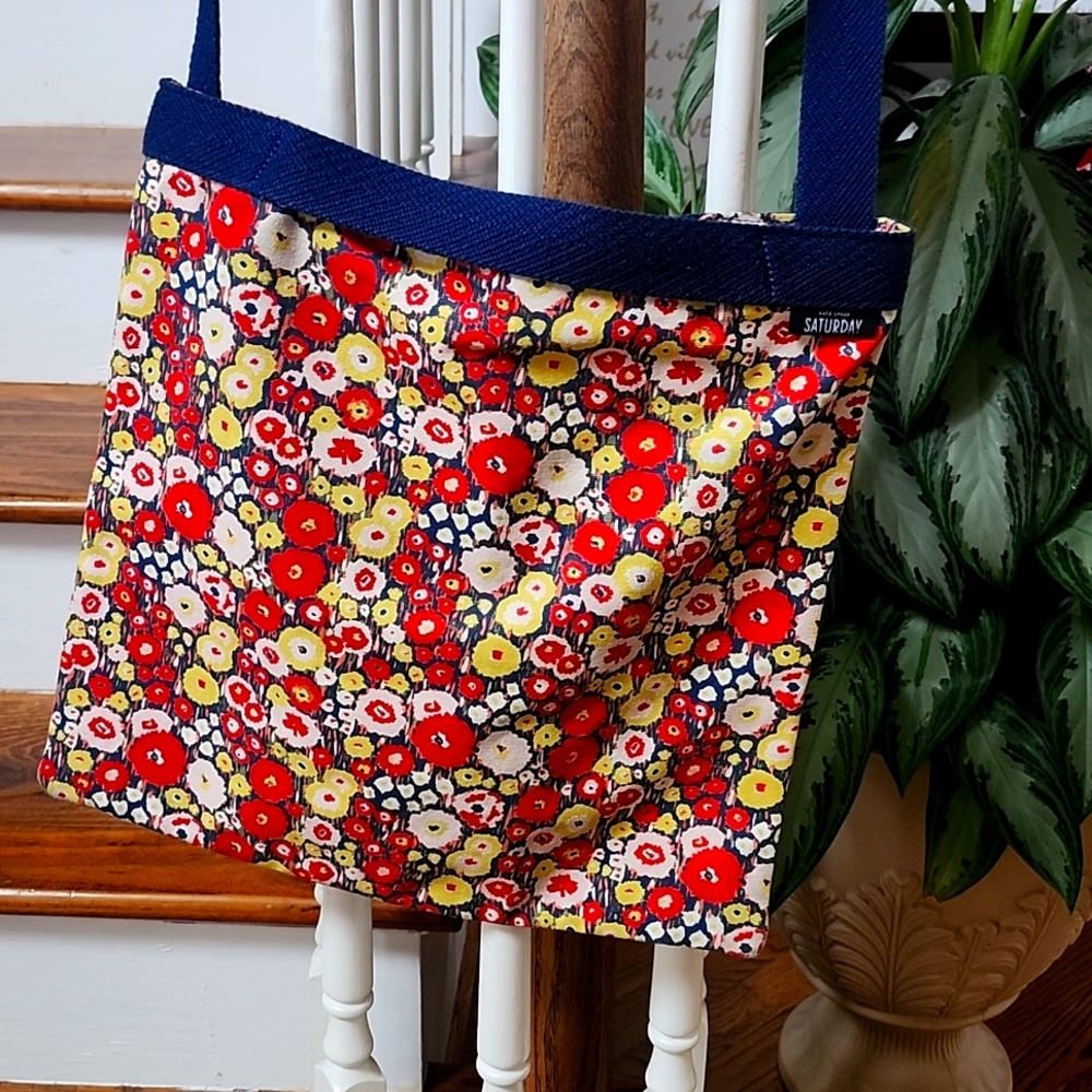 Cross body or hand bag. Kate Spade Saturday line cotton floral print. Gorgeous!!